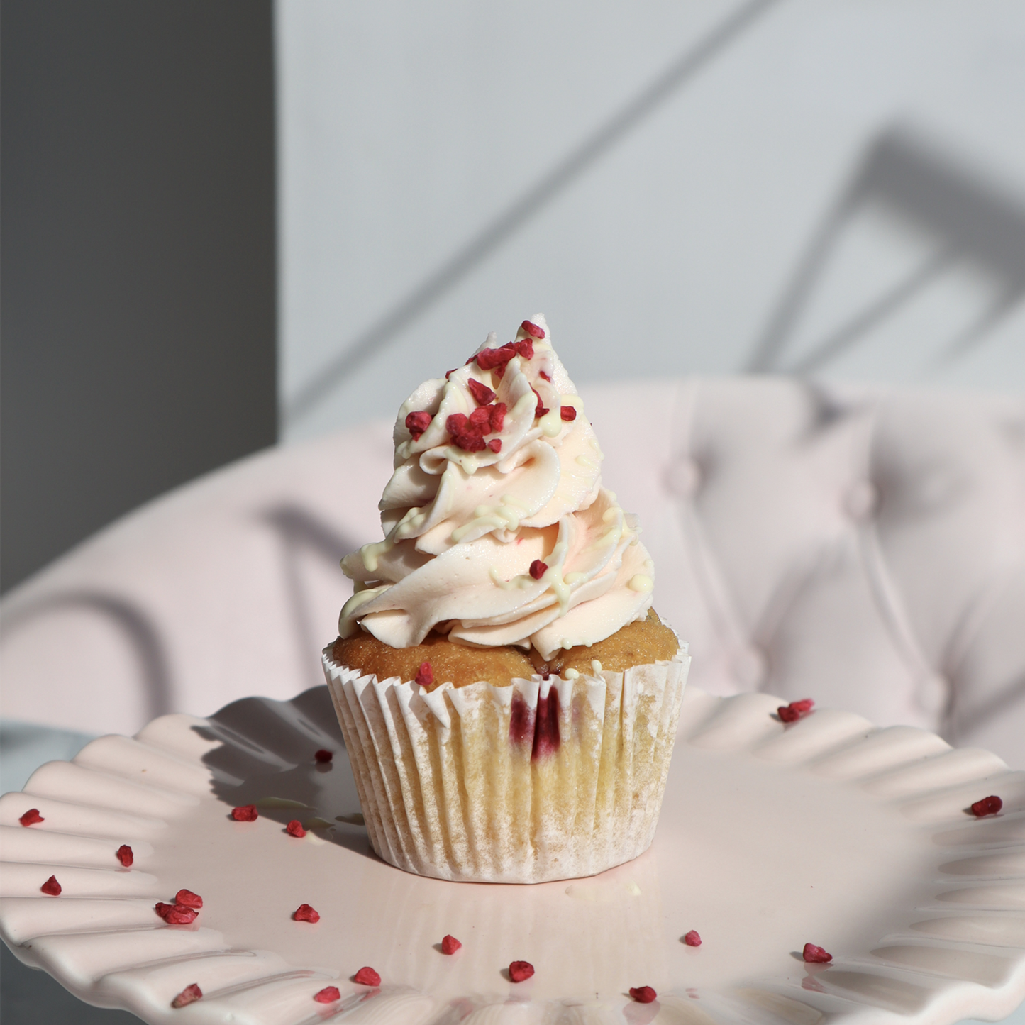 White Chocolate & Raspberry Cupcakes